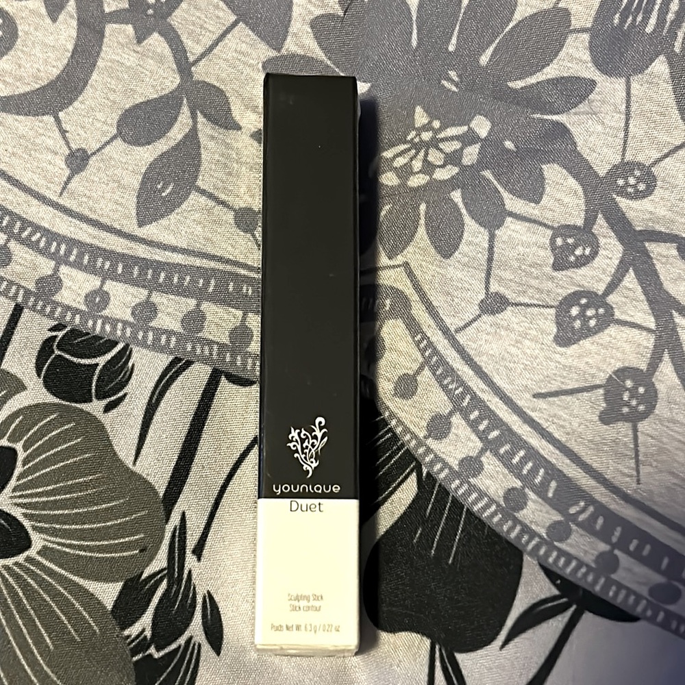 Younique Contour Stick